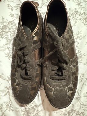 Coach Brown Signature Logo Lace-Up Sneakers